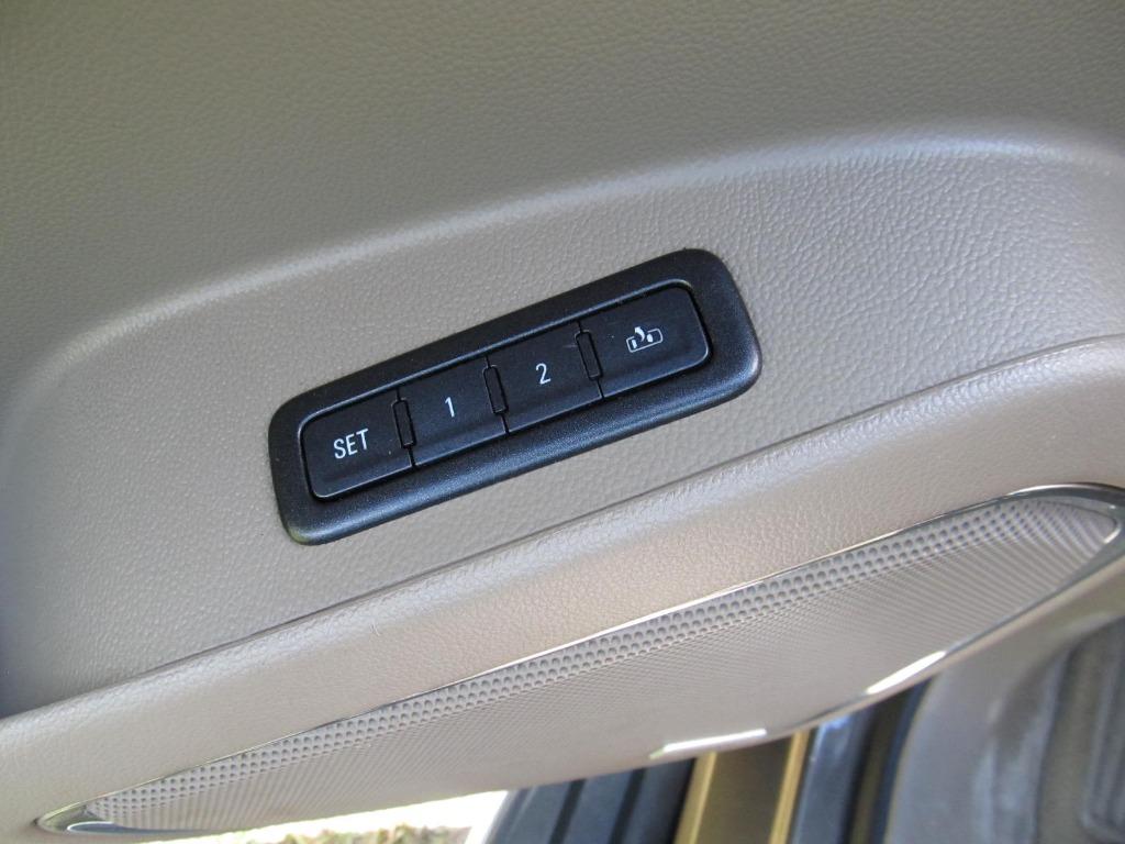 2016 Chevrolet Tahoe LTZ photo