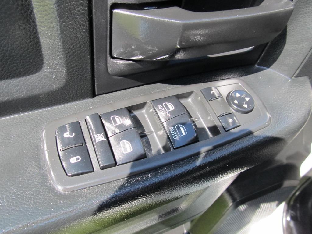 2018 RAM 1500 Tradesman photo
