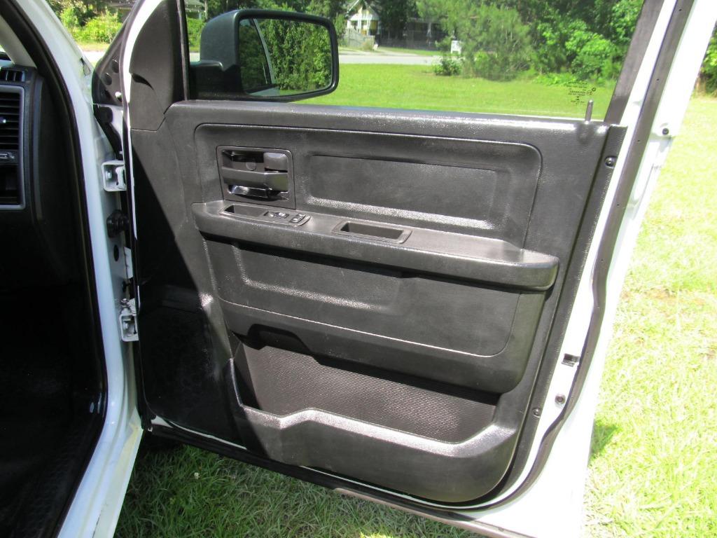 2018 RAM 1500 Tradesman photo