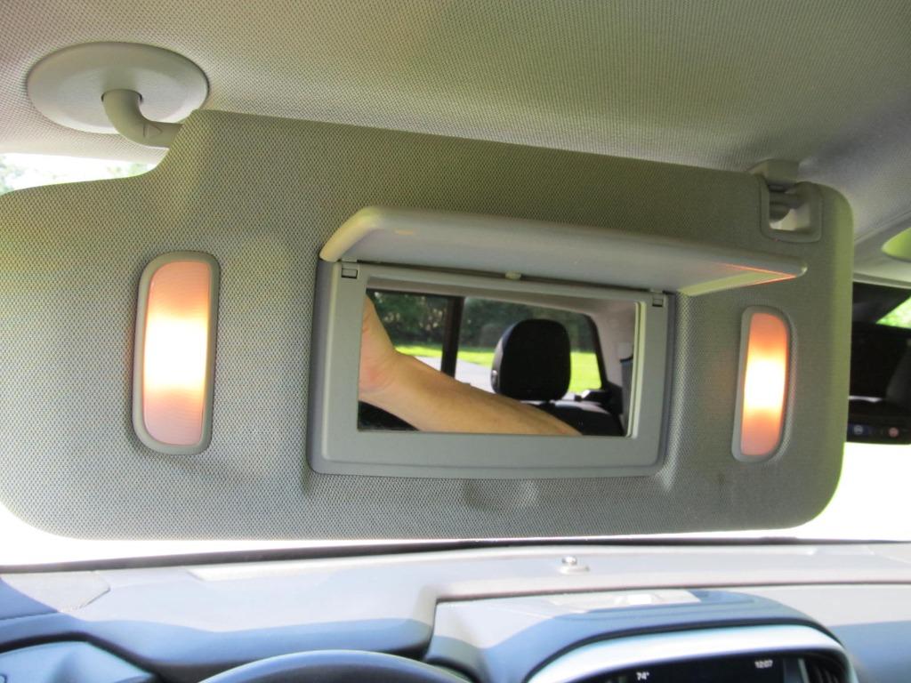 2016 GMC Canyon SLT photo