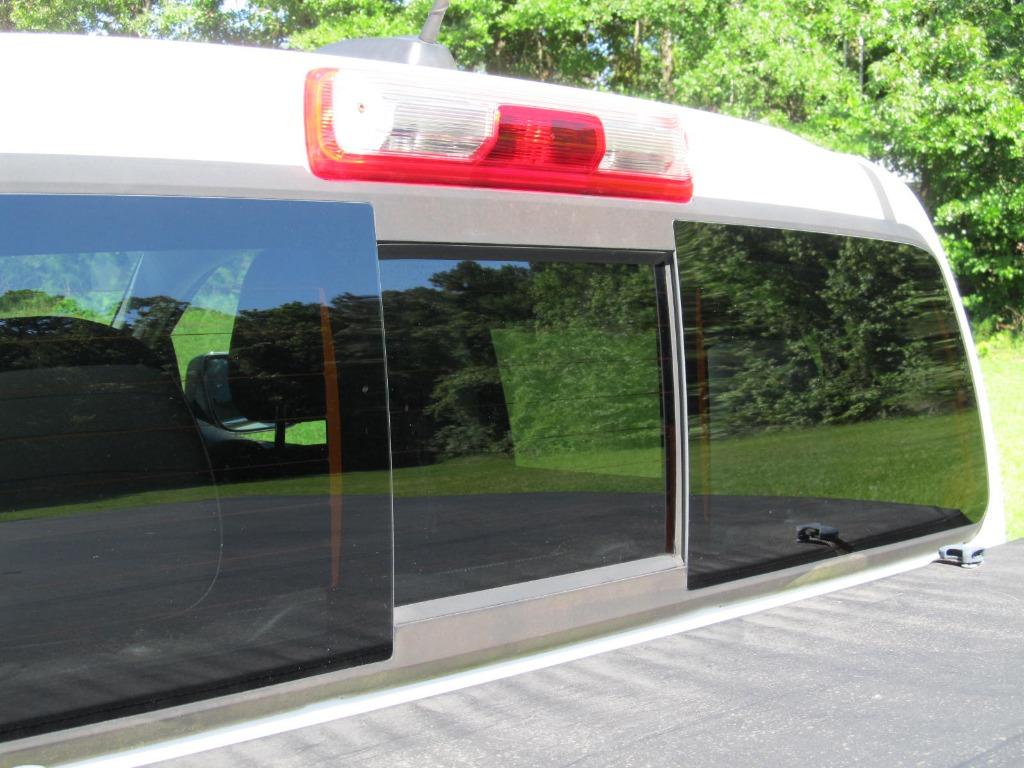 2016 GMC Canyon SLT photo