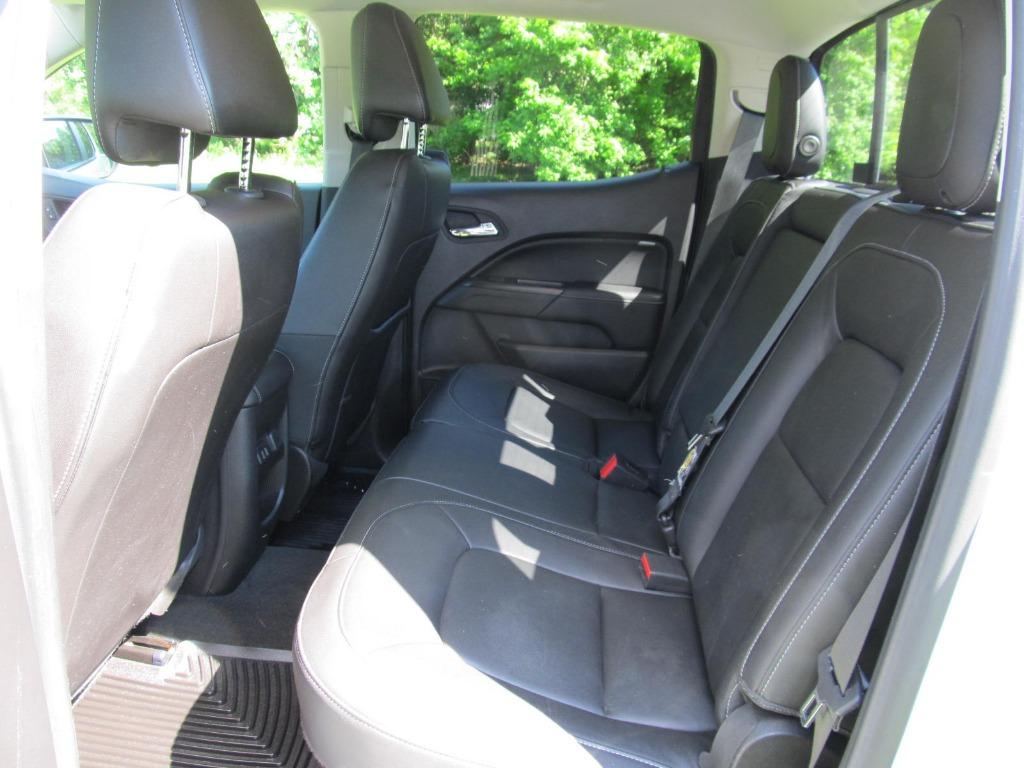 2016 GMC Canyon SLT photo