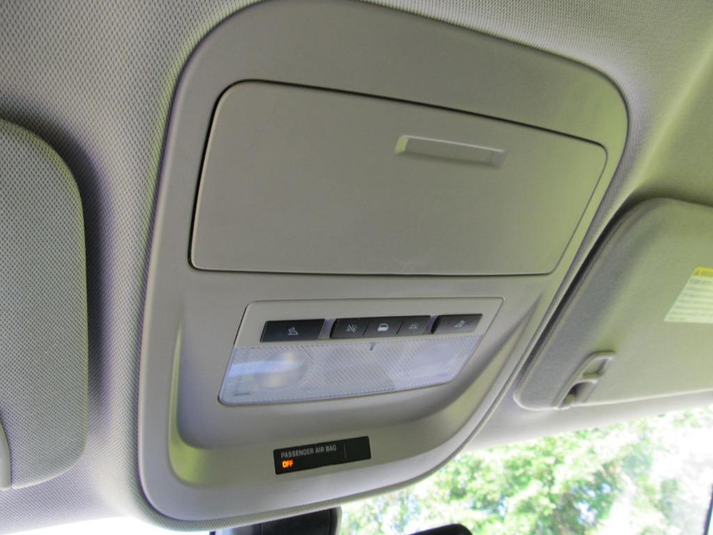 2016 GMC Canyon SLT photo