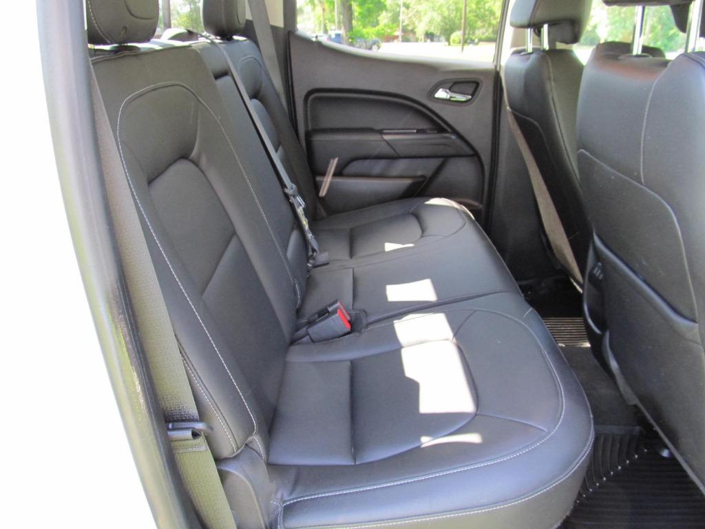 2016 GMC Canyon SLT photo