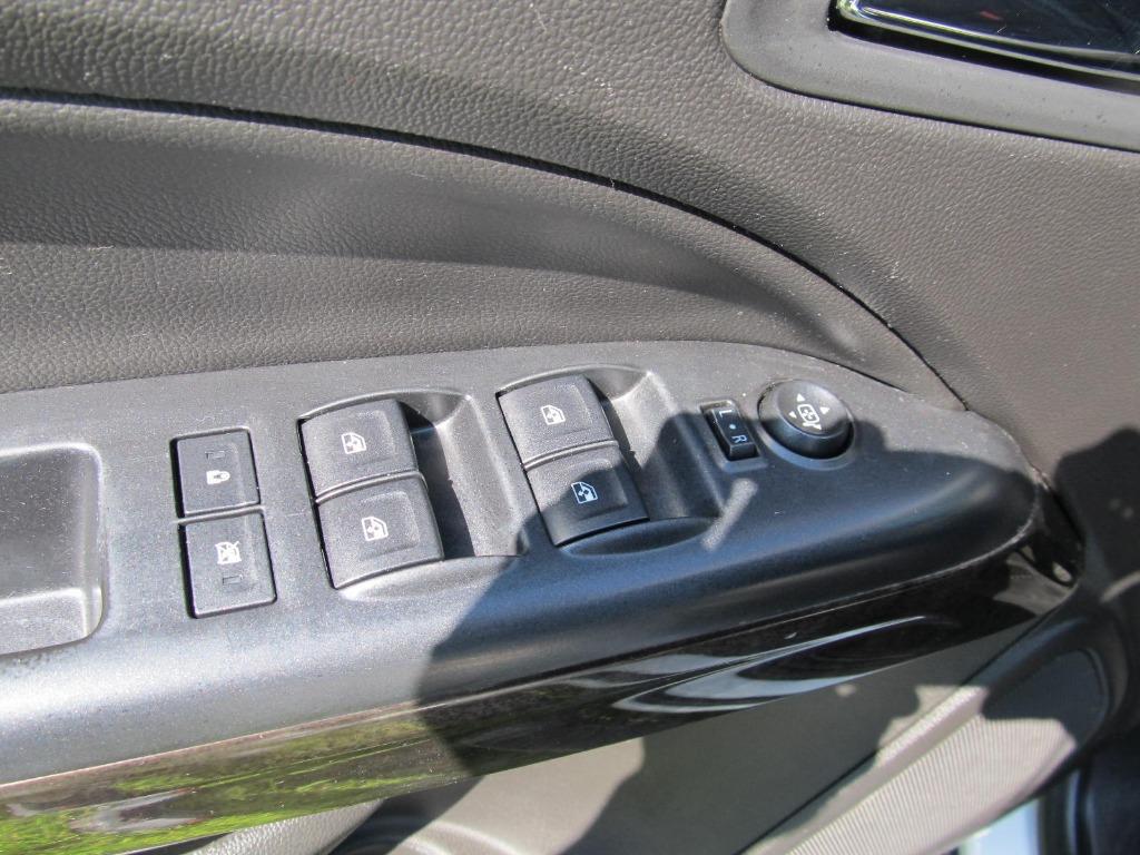 2016 GMC Canyon SLT photo