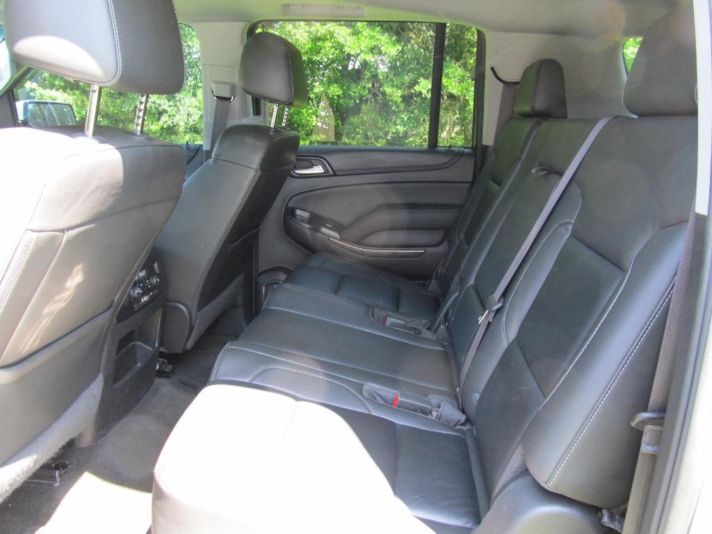 2016 Chevrolet Suburban 1500 LT photo