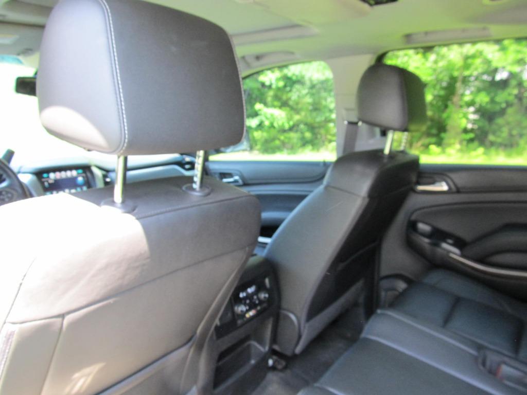 2016 Chevrolet Suburban 1500 LT photo