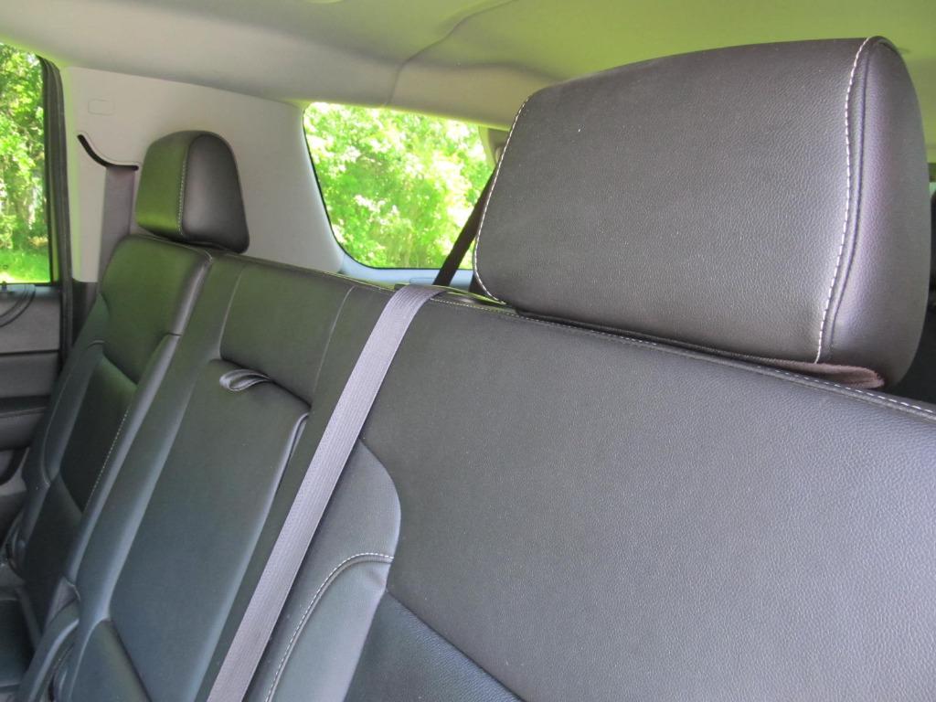 2016 Chevrolet Suburban 1500 LT photo
