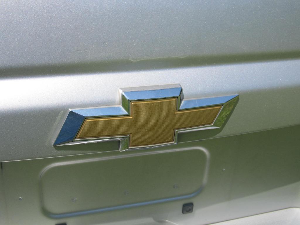 2016 Chevrolet Suburban 1500 LT photo