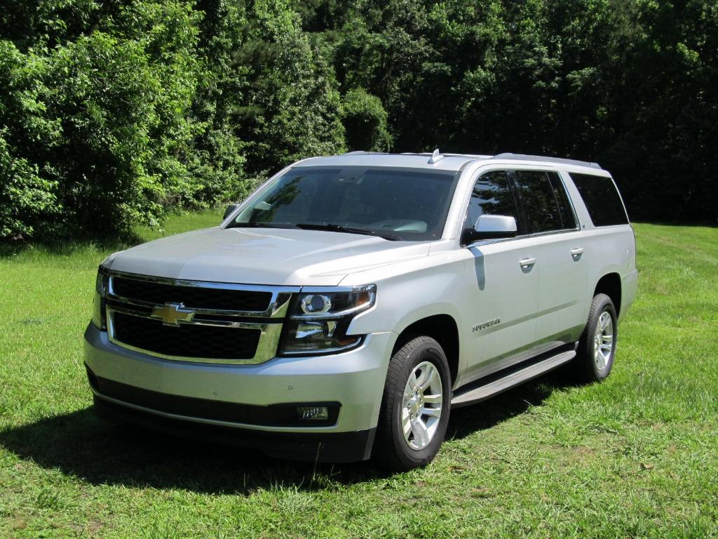 2016 Chevrolet Suburban 1500 LT photo