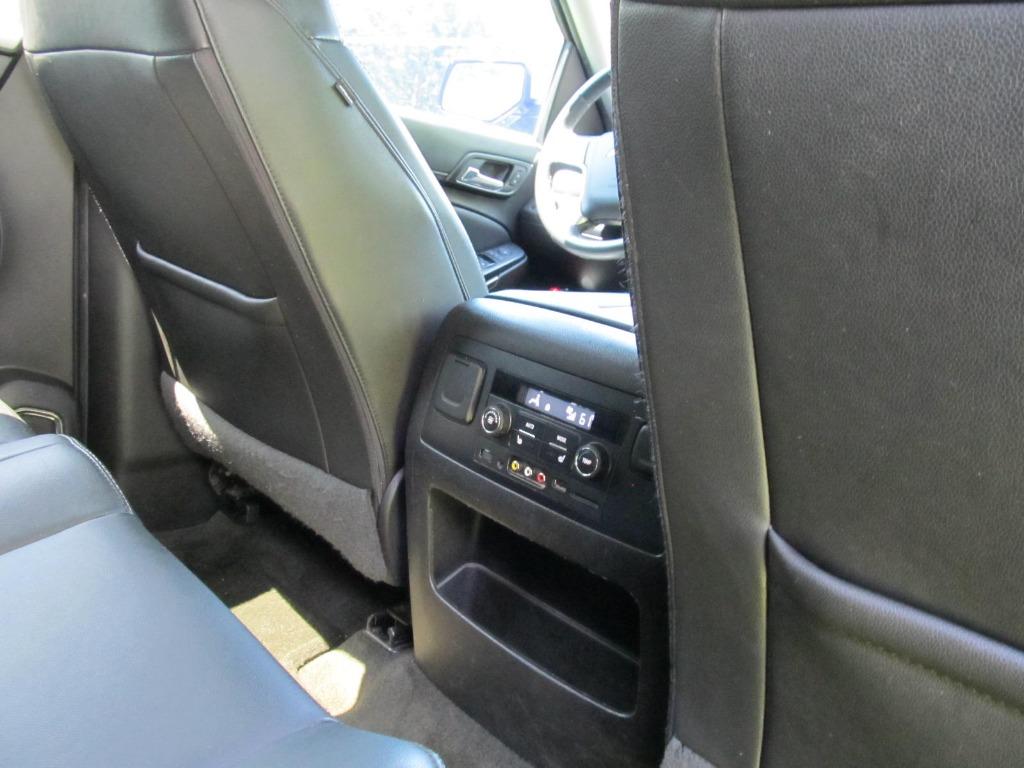 2016 Chevrolet Suburban 1500 LT photo