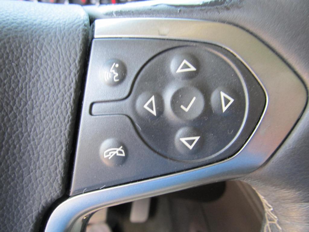 2016 Chevrolet Suburban 1500 LT photo