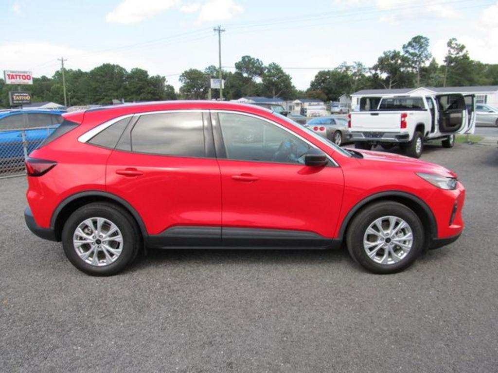 2024 Ford Escape - $21,207