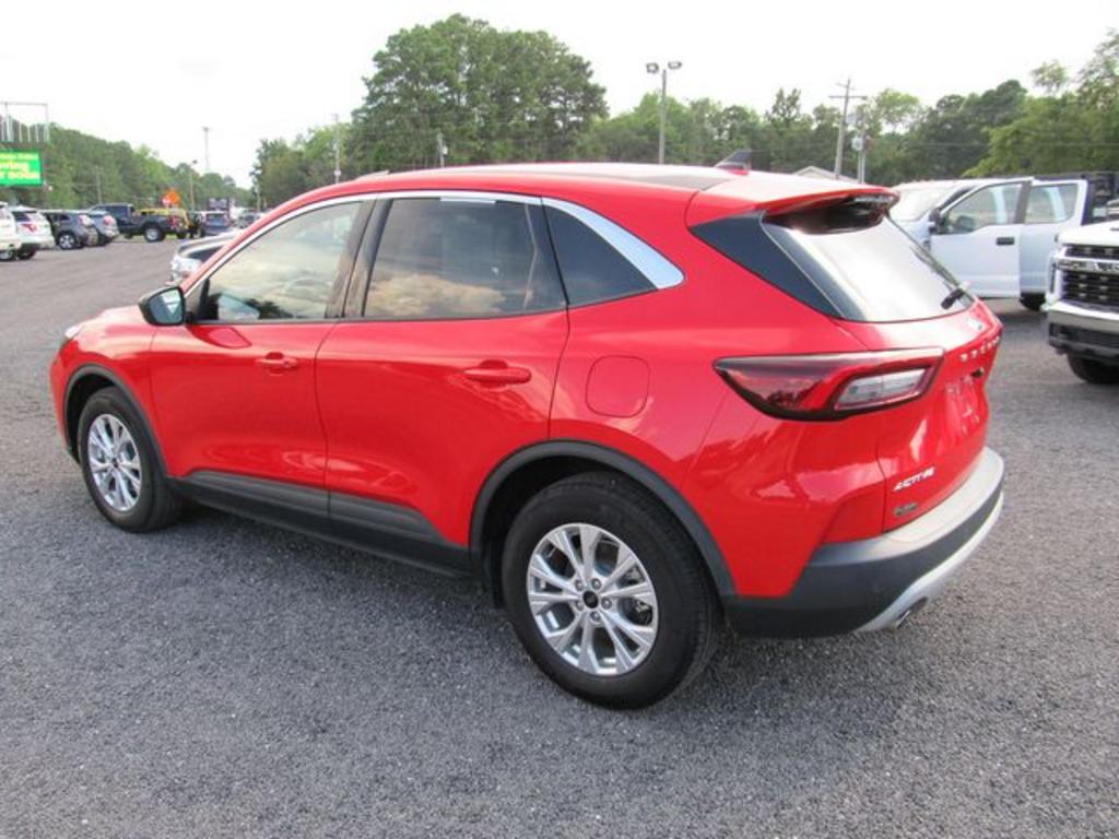2024 Ford Escape - $21,207