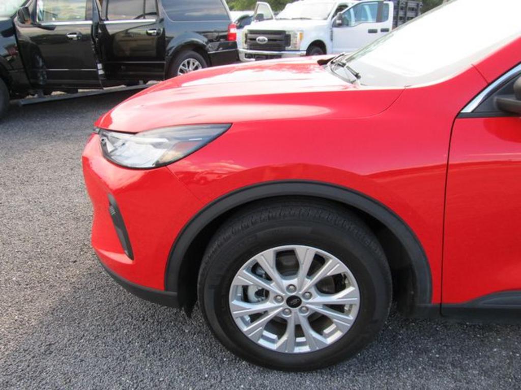 2024 Ford Escape - $21,207