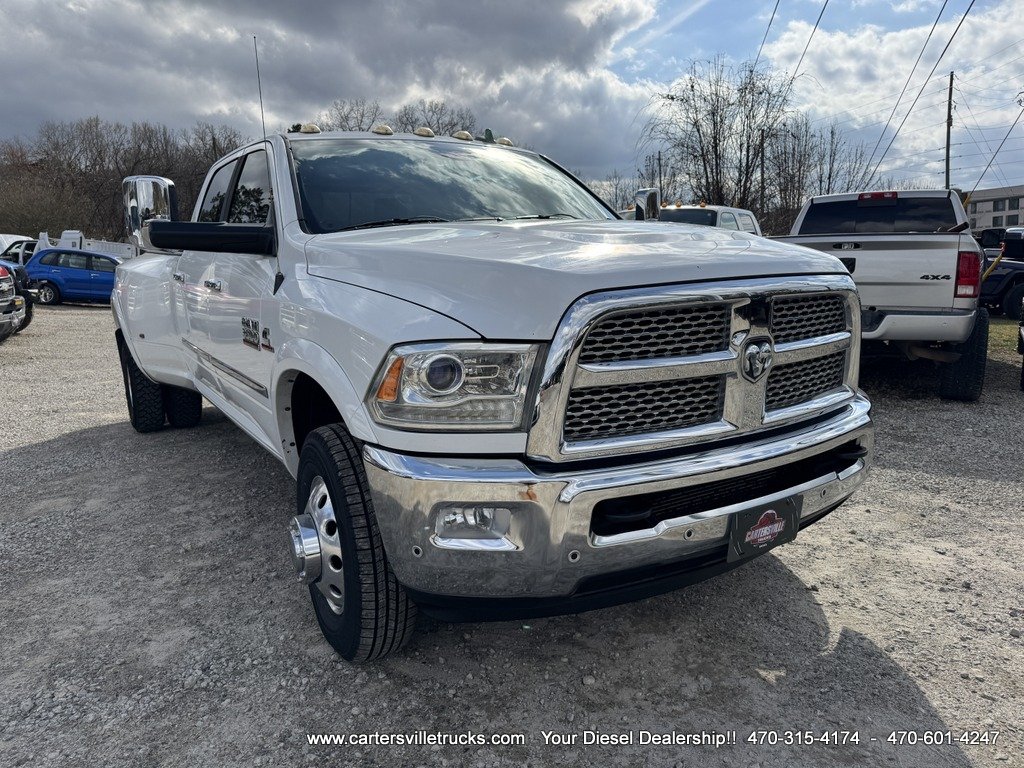 2016 RAM 3500 Laramie photo