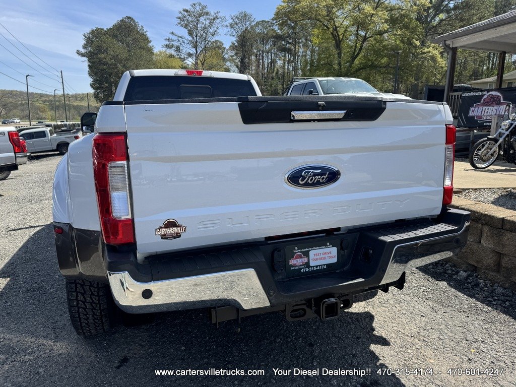 2019 Ford F350sd Lariat photo