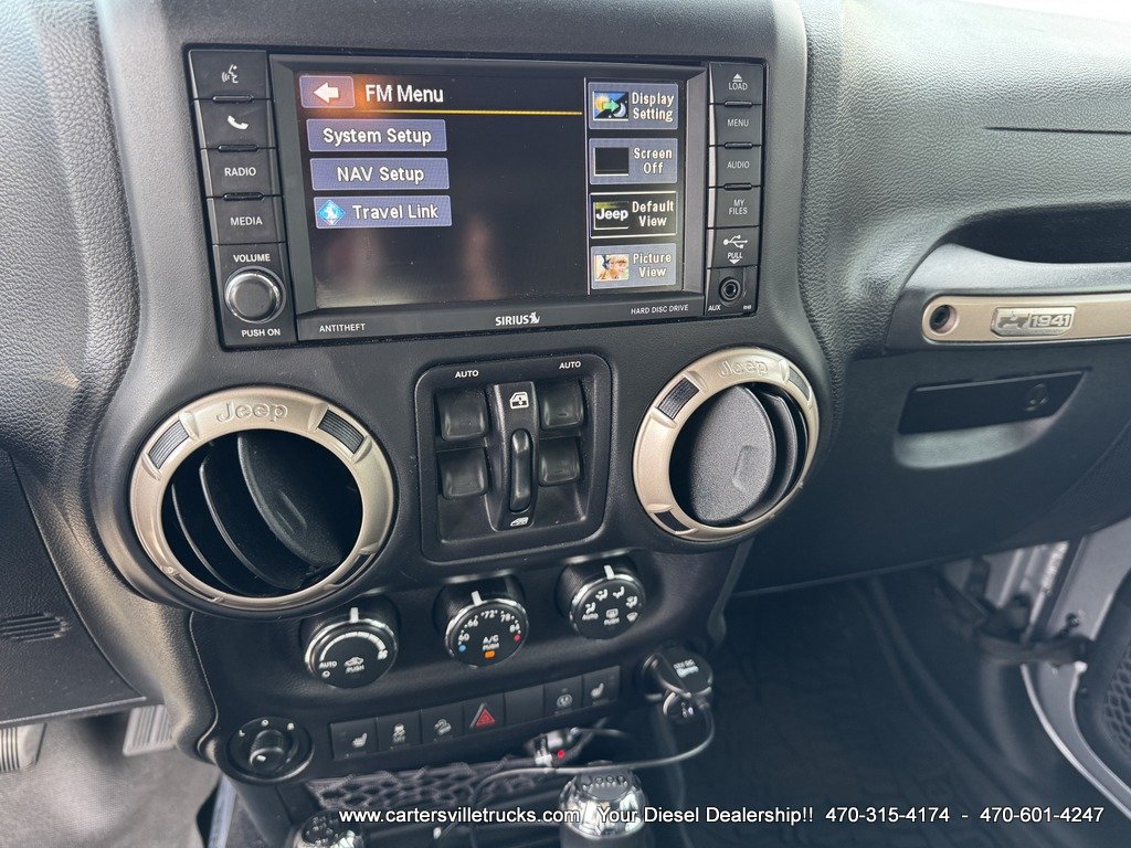 2016 Jeep Wrangler Unlimited Sahara photo