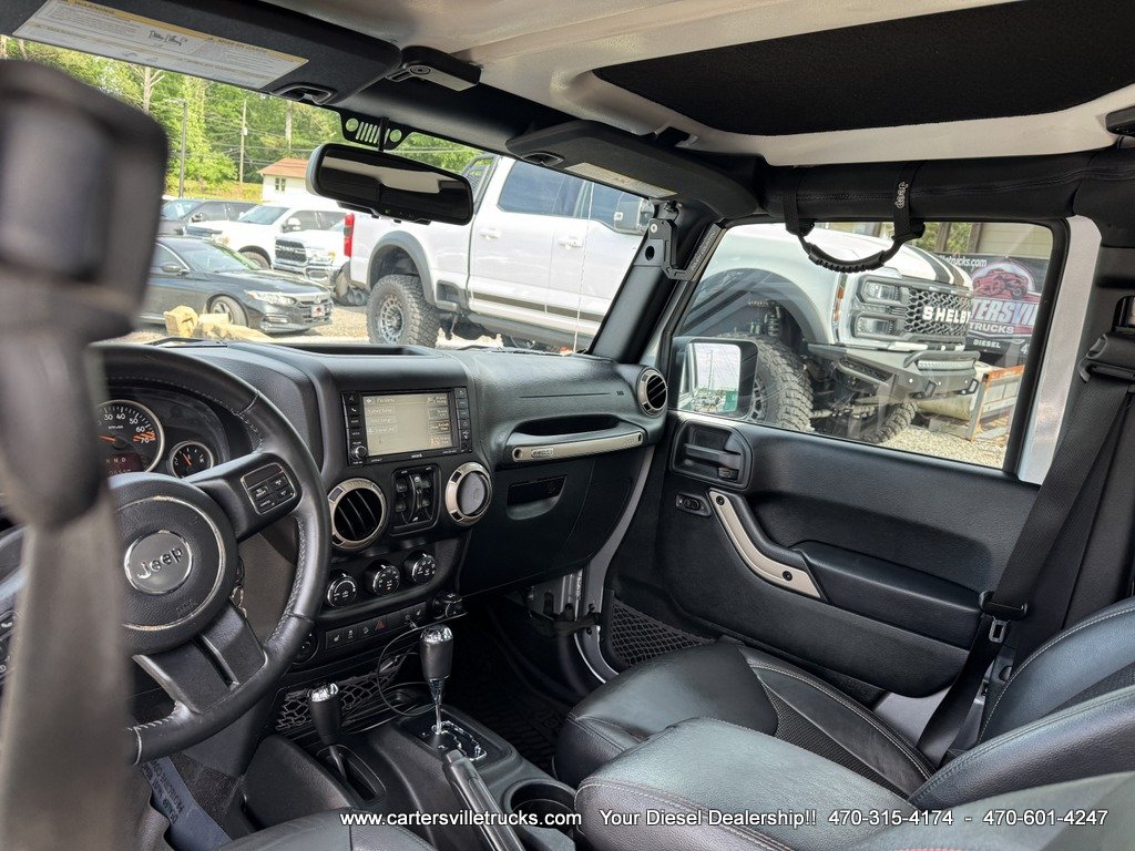 2016 Jeep Wrangler Unlimited Sahara photo