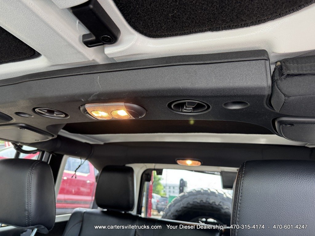 2016 Jeep Wrangler Unlimited Sahara photo