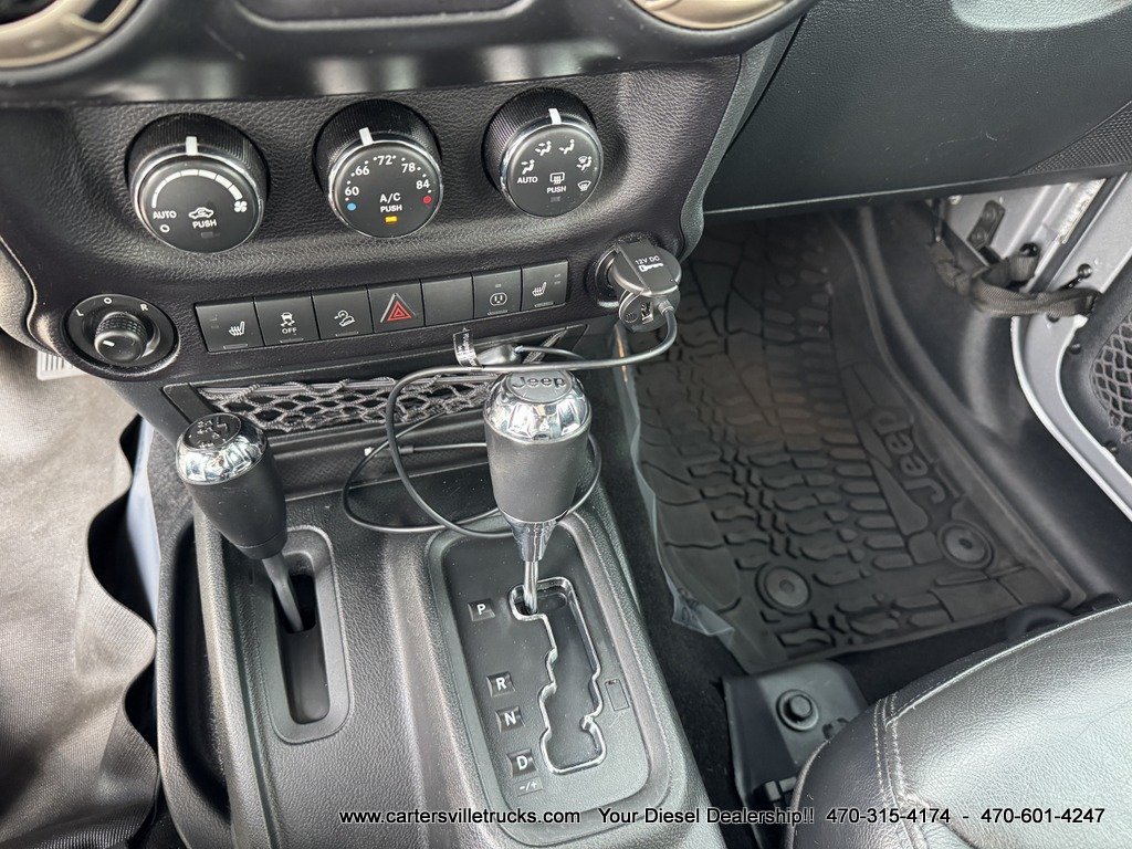 2016 Jeep Wrangler Unlimited Sahara photo
