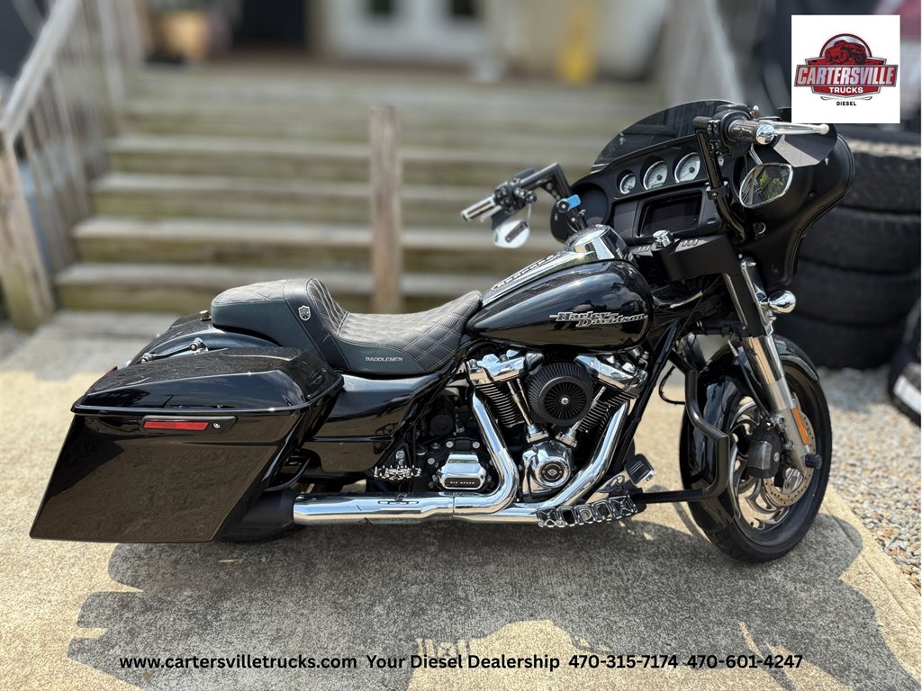 2020 Harley-Davidson Street Glide - $13,998