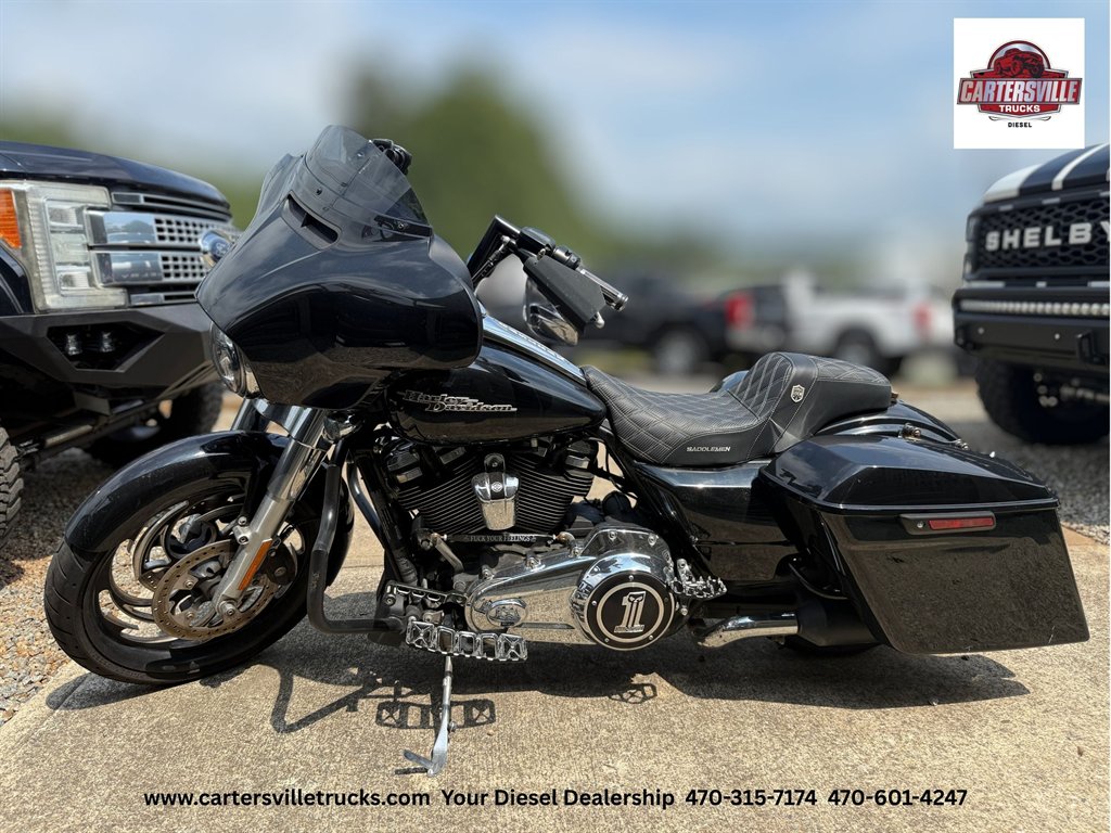 2020 Harley-Davidson Street Glide - $13,998