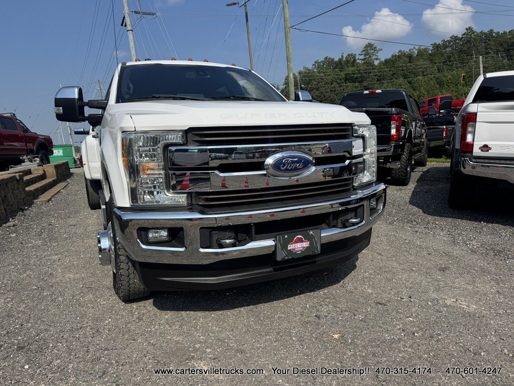 2017 Ford F350 - $51,998