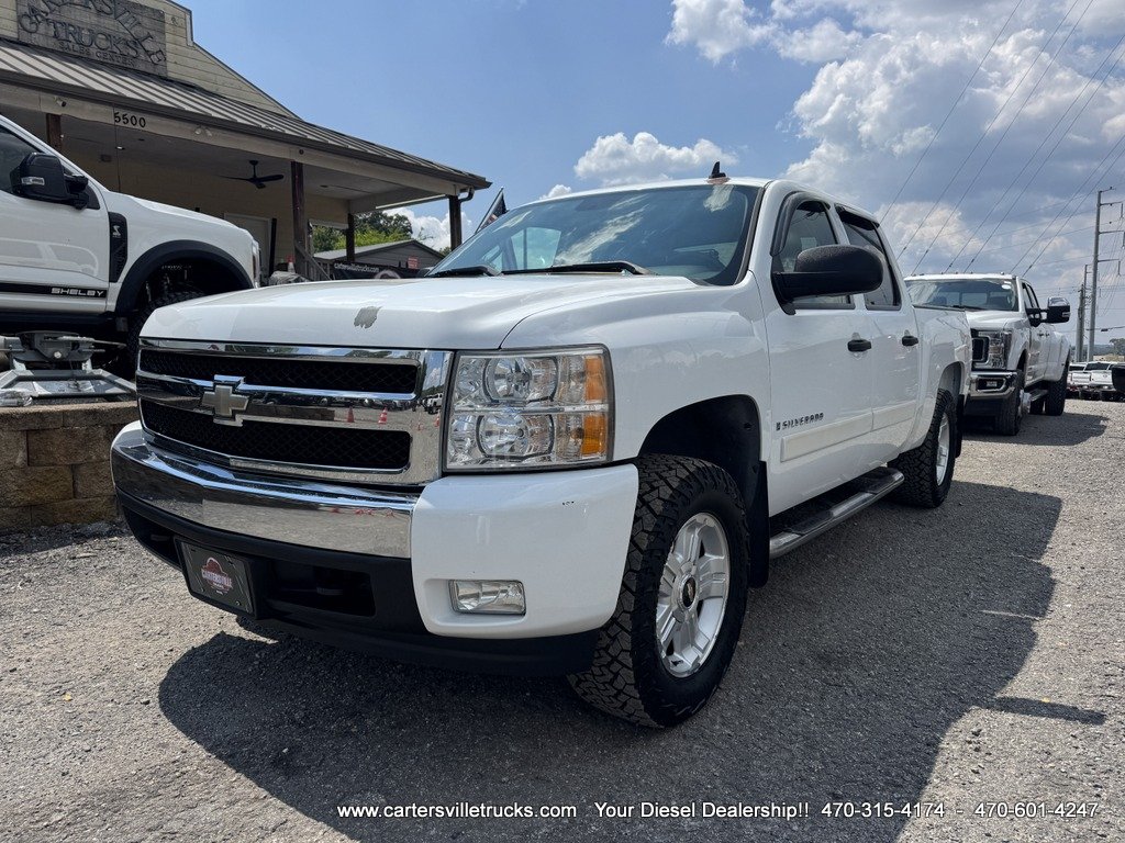 2007 Chevrolet Silverado - $11,998
