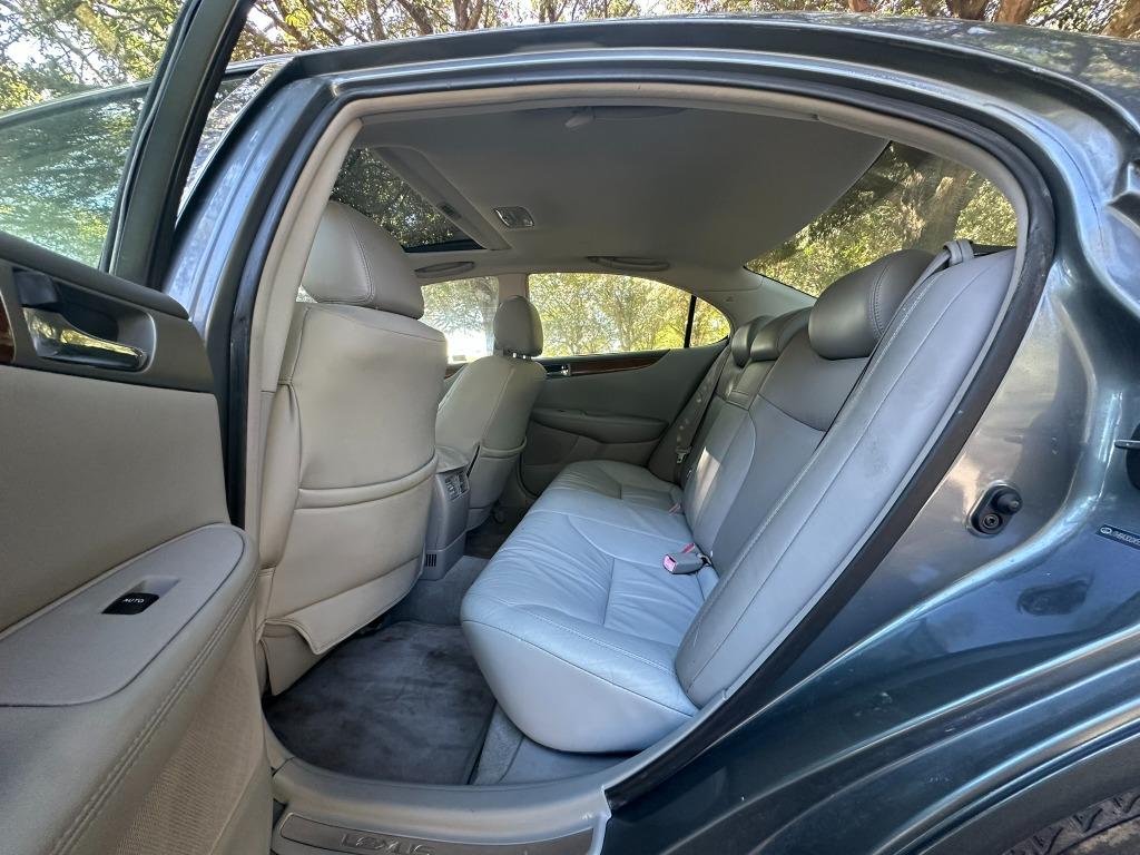 2005 Lexus ES - $5,500