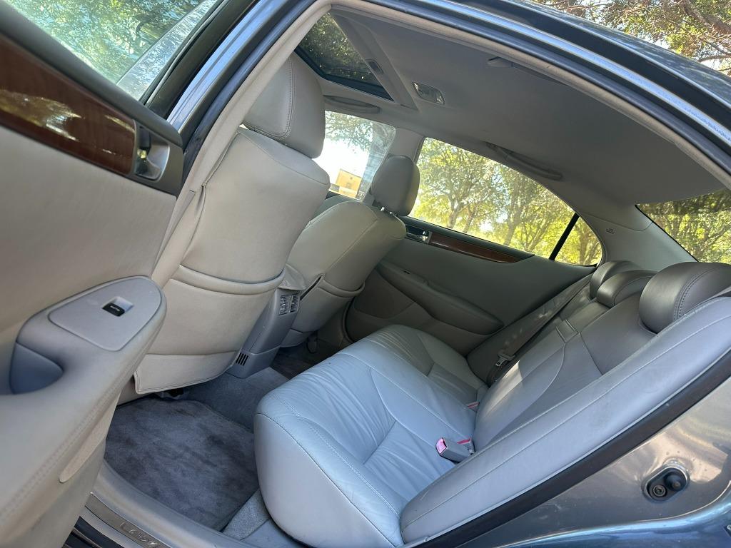 2005 Lexus ES - $5,500