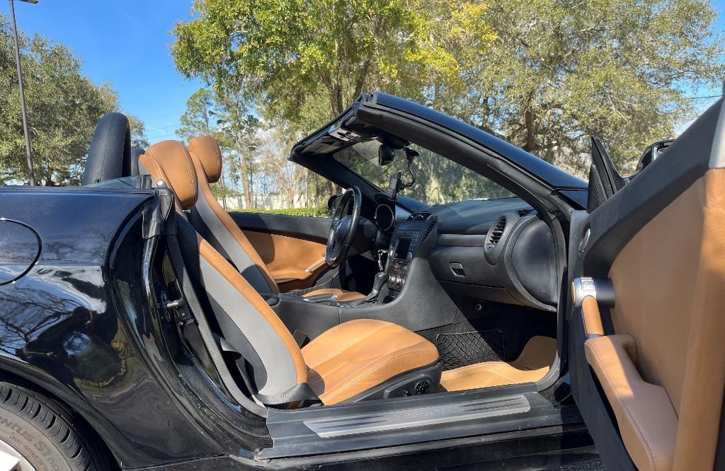 2013 Lincoln MKS photo