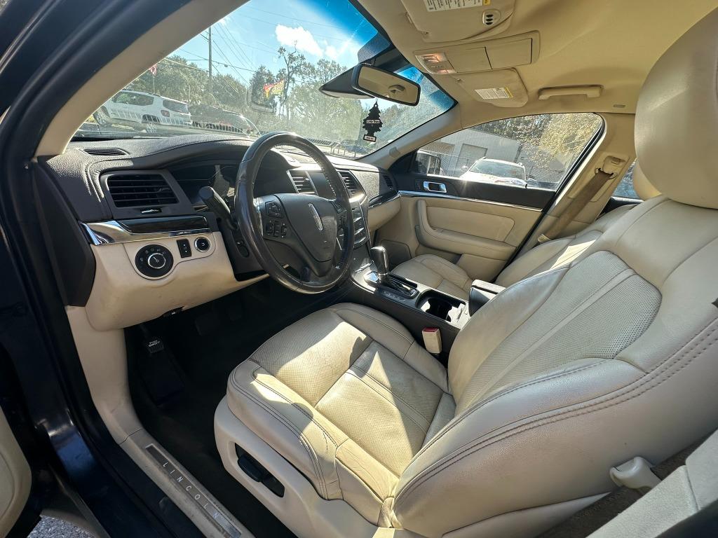 2013 Lincoln MKS - $5,800