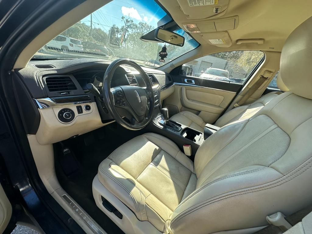 2013 Lincoln MKS - $5,800