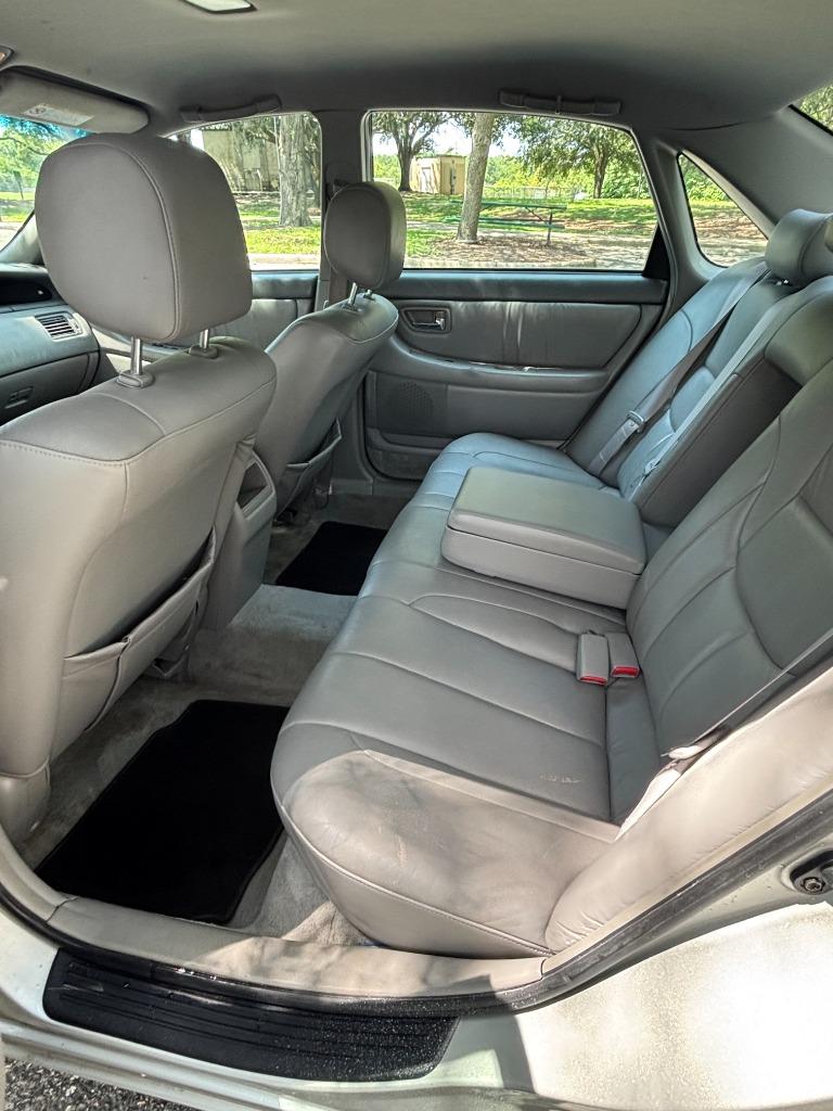 2002 Toyota Avalon - $3,000
