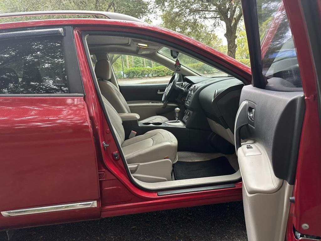 2013 Nissan Rogue - $6,500