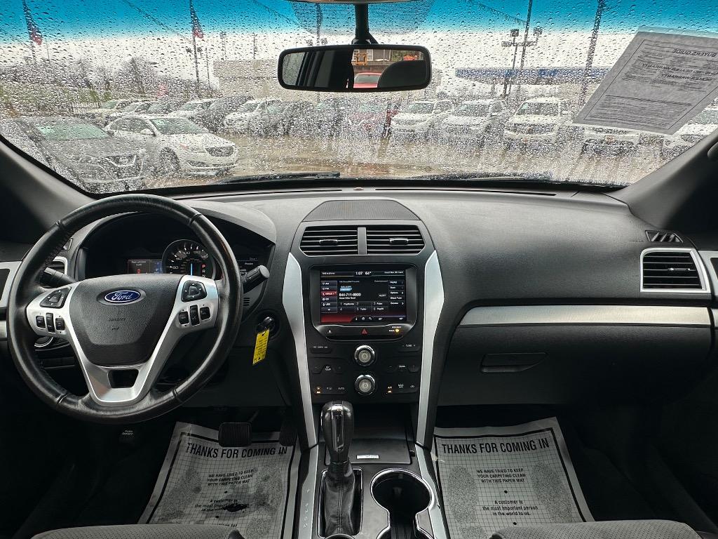 2015 Ford Explorer