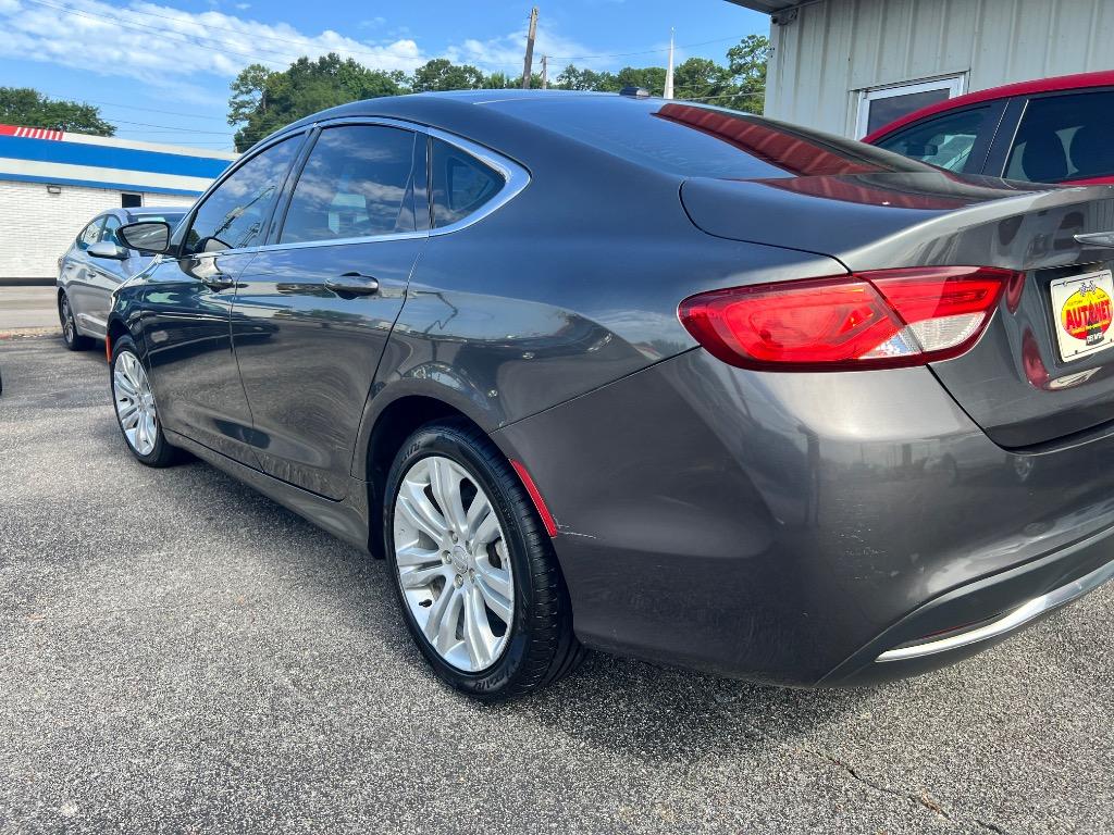2015 Chrysler 200
