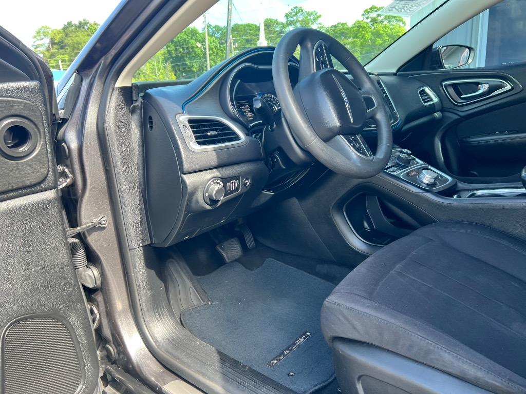 2015 Chrysler 200