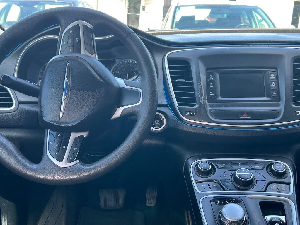 2015 Chrysler 200