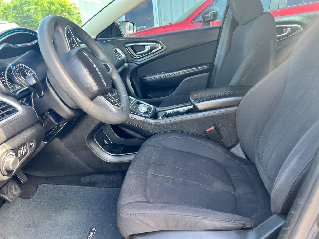 2015 Chrysler 200
