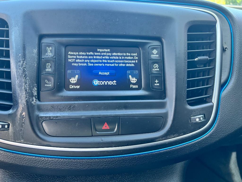 2015 Chrysler 200