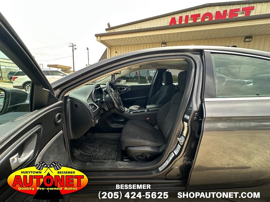 2015 Chrysler 200