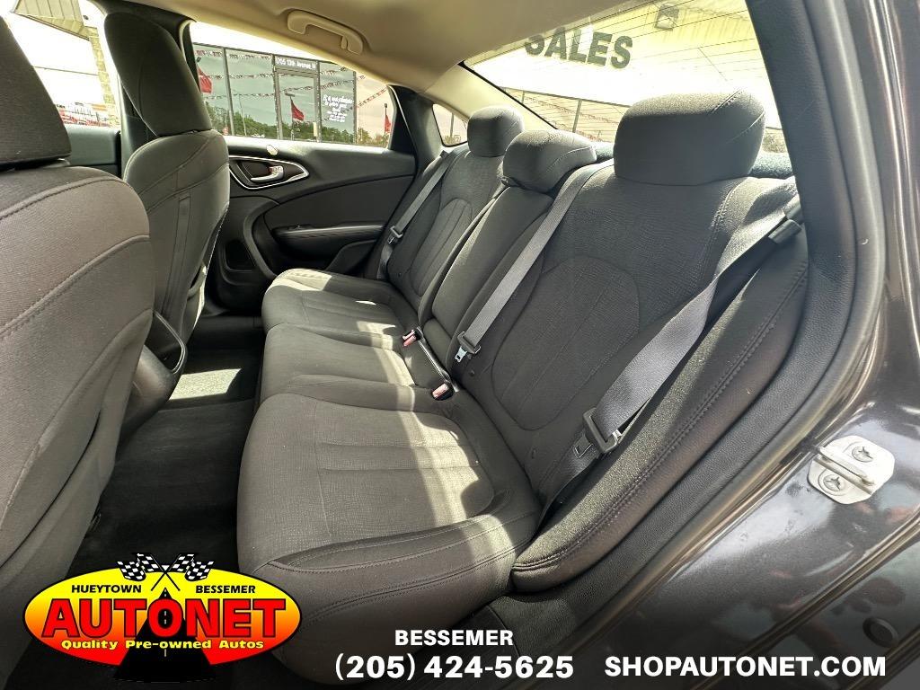 2015 Chrysler 200
