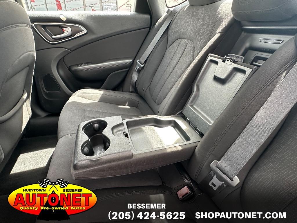 2015 Chrysler 200