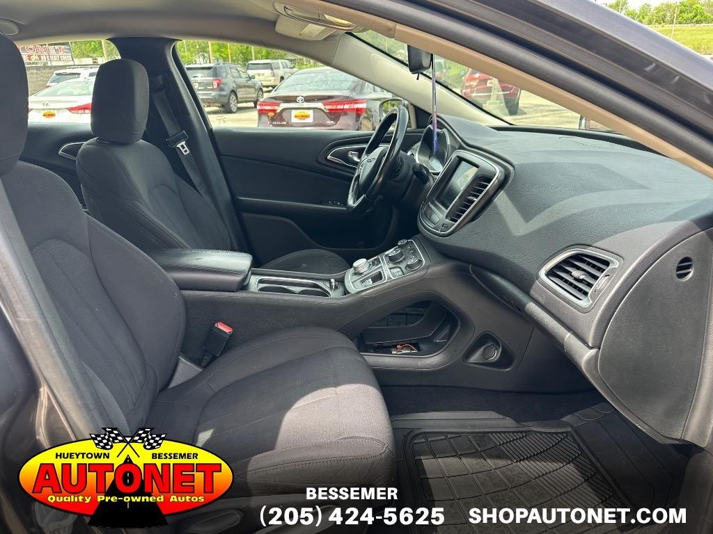 2015 Chrysler 200