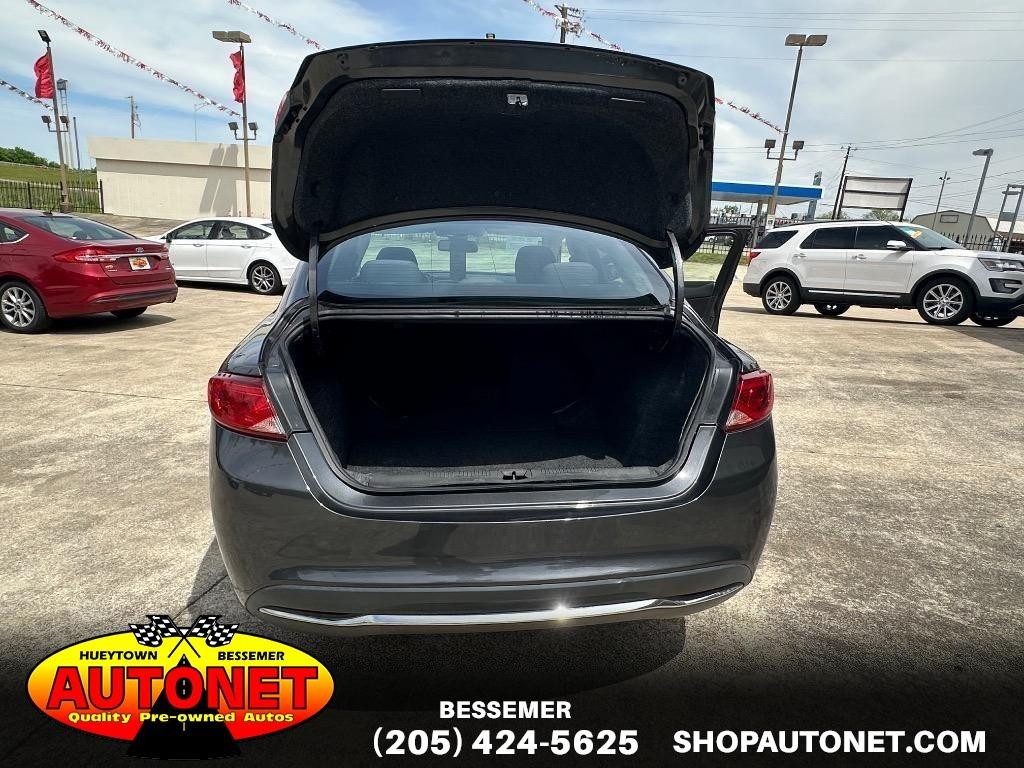2015 Chrysler 200