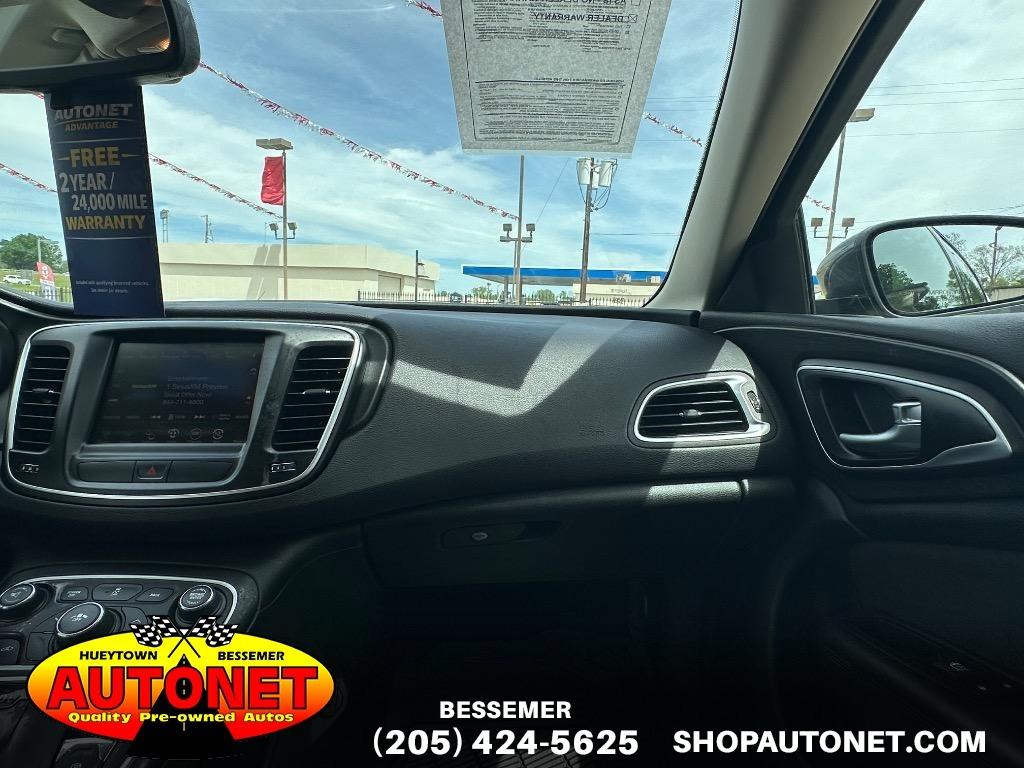2015 Chrysler 200
