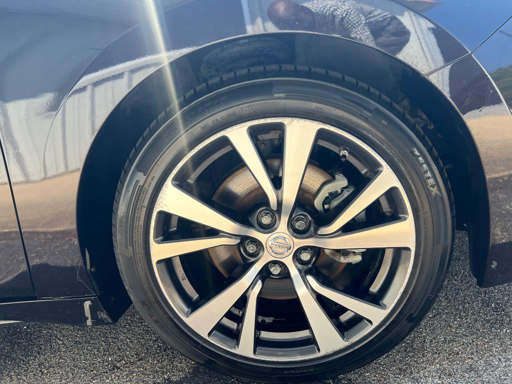 2017 Nissan Maxima