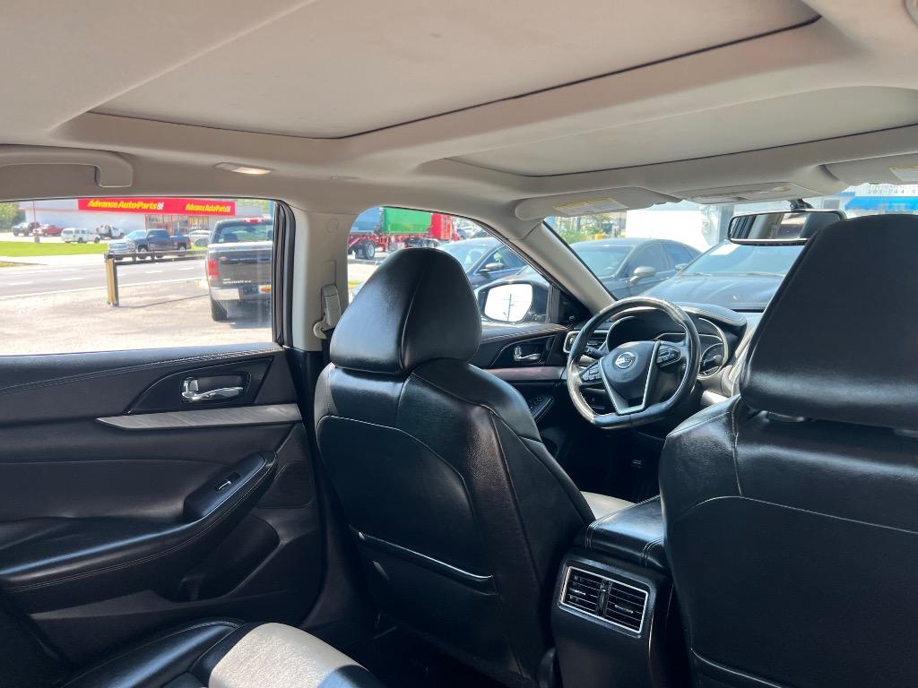 2017 Nissan Maxima